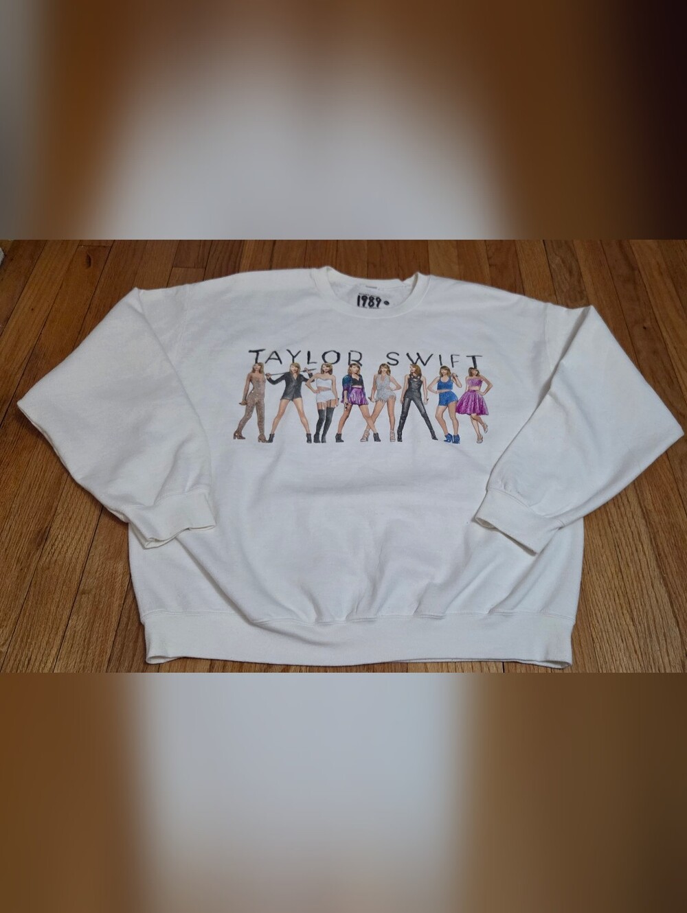 Official Taylor Swift 1989 (Taylor's Version) Crewneck Sweatshirt Preowner XL